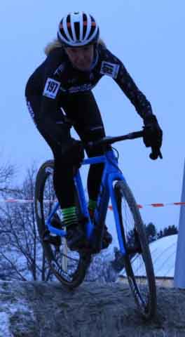 Zawody w kolarstwie przełajowym "Po trasie mistrzostw Polski" w Drzonkowie