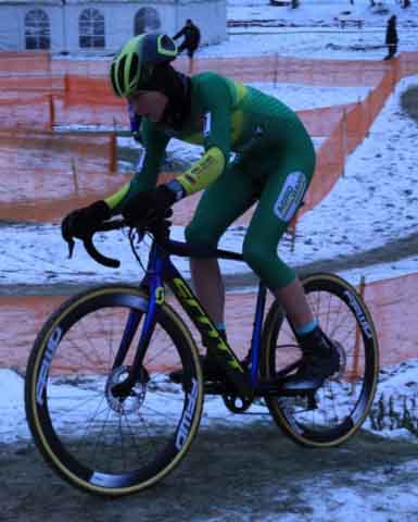 Zawody w kolarstwie przełajowym "Po trasie mistrzostw Polski" w Drzonkowie