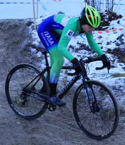 Zawody w kolarstwie przełajowym "Po trasie mistrzostw Polski" w Drzonkowie