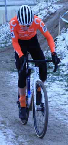 Zawody w kolarstwie przełajowym "Po trasie mistrzostw Polski" w Drzonkowie