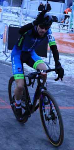 Zawody w kolarstwie przełajowym "Po trasie mistrzostw Polski" w Drzonkowie