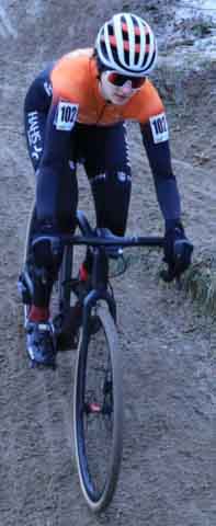 Zawody w kolarstwie przełajowym "Po trasie mistrzostw Polski" w Drzonkowie