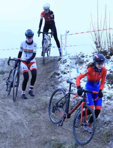 Zawody w kolarstwie przełajowym "Po trasie mistrzostw Polski" w Drzonkowie