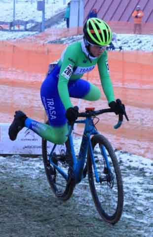 Zawody w kolarstwie przełajowym "Po trasie mistrzostw Polski" w Drzonkowie