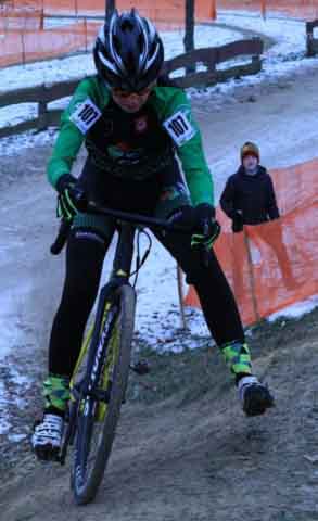 Zawody w kolarstwie przełajowym "Po trasie mistrzostw Polski" w Drzonkowie