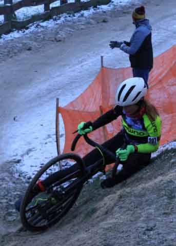 Zawody w kolarstwie przełajowym "Po trasie mistrzostw Polski" w Drzonkowie