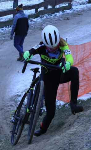 Zawody w kolarstwie przełajowym "Po trasie mistrzostw Polski" w Drzonkowie