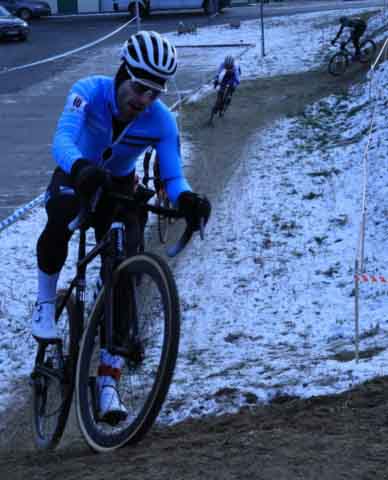 Zawody w kolarstwie przełajowym "Po trasie mistrzostw Polski" w Drzonkowie