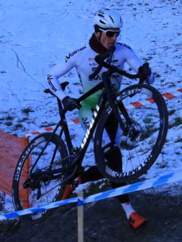 Zawody w kolarstwie przełajowym "Po trasie mistrzostw Polski" w Drzonkowie