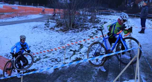 Zawody w kolarstwie przełajowym "Po trasie mistrzostw Polski" w Drzonkowie