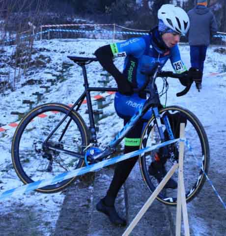 Zawody w kolarstwie przełajowym "Po trasie mistrzostw Polski" w Drzonkowie