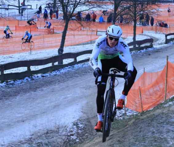 Zawody w kolarstwie przełajowym "Po trasie mistrzostw Polski" w Drzonkowie