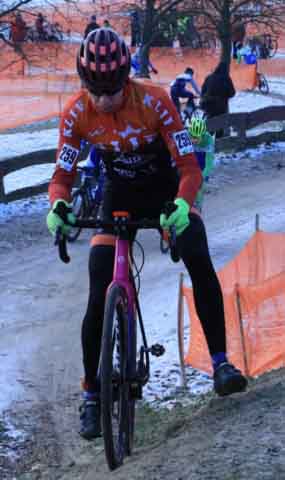 Zawody w kolarstwie przełajowym "Po trasie mistrzostw Polski" w Drzonkowie