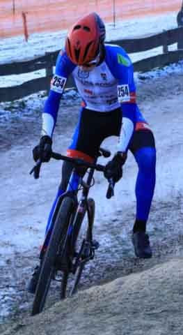 Zawody w kolarstwie przełajowym "Po trasie mistrzostw Polski" w Drzonkowie