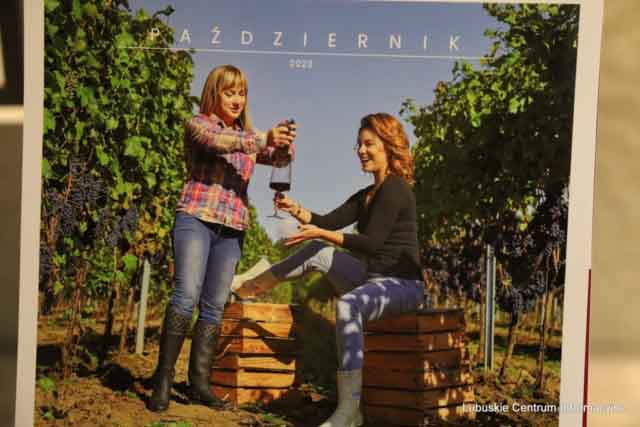 IMG_1654 Prezentacja kalendarza charytatywnego z winiarkami