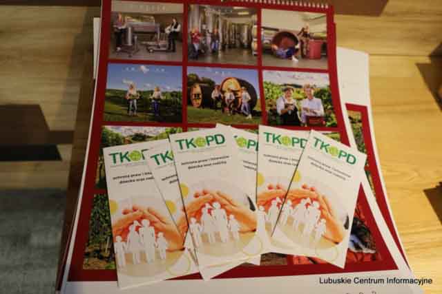 IMG_1679 Prezentacja kalendarza charytatywnego z winiarkami