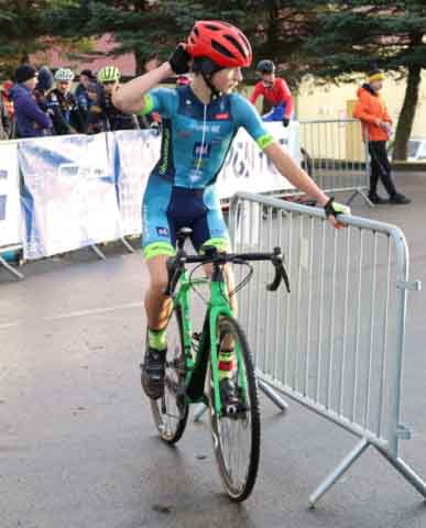 Mistrzostwa Polski w kolarstwie przełajowym w Drzonkowie - sztafeta mieszana
