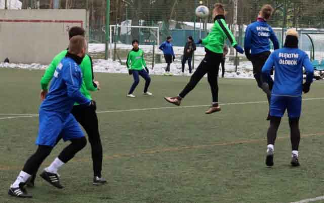 Pogoń Świebodzin - Błękitni Ołobok