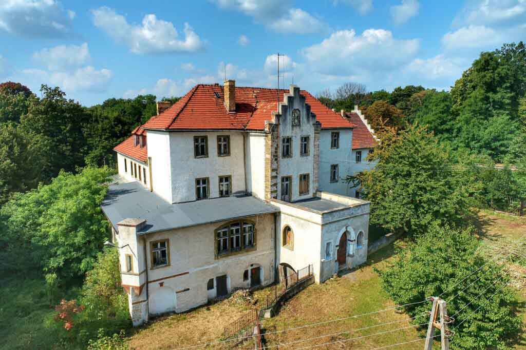 Pałac w Dłużku. Fot. Grzegorz Walkowski