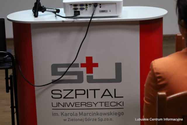 IMG_4409 Prezentacja wyników badań projektu „Humanizacja procesu leczenia i komunikacja kliniczna pomiędzy pacjentem a personelem medycznym przed i w czasie pandemii COVID-19”