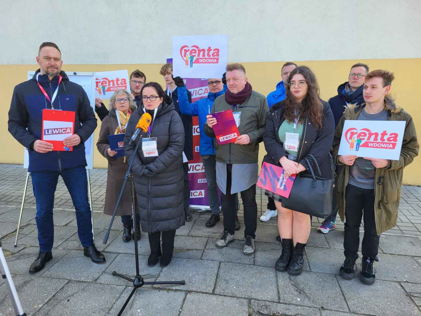   Renta wdowia po raz drugi Lewica zbiera podpisy