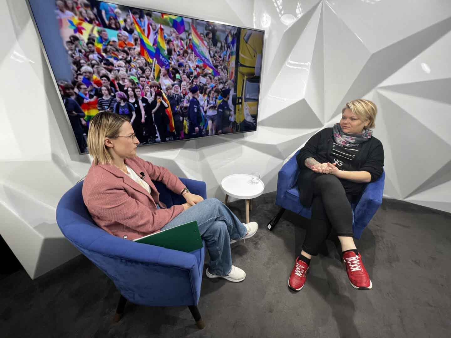   Społeczniczka Agnieszka Chyrc  Kobiety mają coraz więcej powodów by obalić ten rząd WIDEO