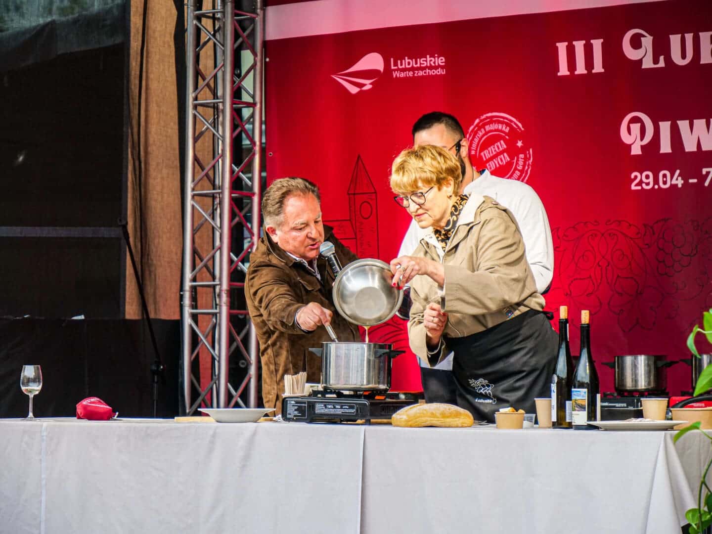 P1322071 Festiwal ze smakiem czyli w winie prawda WIDEO