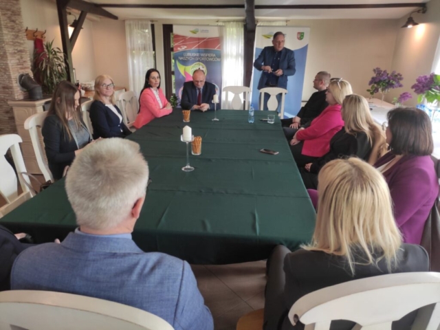 Podpisanie umów o dofinansowanie w Lubięcinie - Lubuska Baza Sportowa, Lubuska baza Turystyczna, prace remontowo-konserwatorskie Podpisanie umów o dofinansowanie w Lubięcinie - Lubuska Baza Sportowa, Lubuska baza Turystyczna, prace remontowo-konserwatorskie