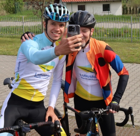 Prezentacja kolarskiej reprezentacji województwa lubuskiego juniorów