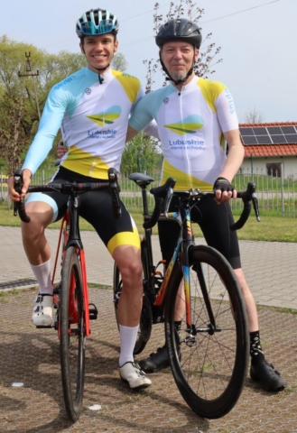 Prezentacja kolarskiej reprezentacji województwa lubuskiego juniorów