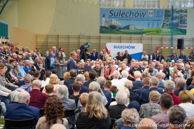 TUSK SULECHOW 2023-03