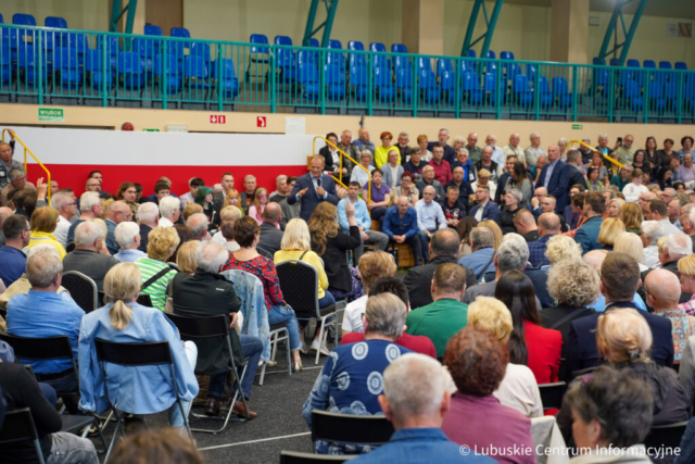 TUSK SULECHOW 2023-04