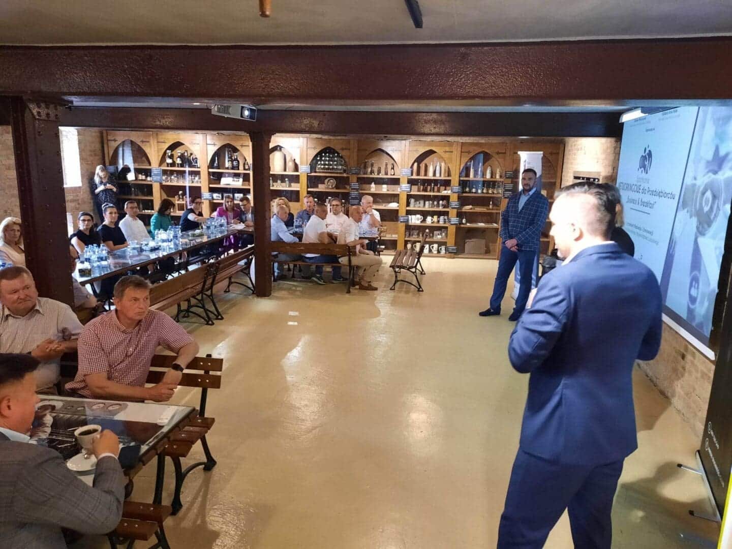   Przedsiębiorcy poznali się przy śniadaniu Kolejne spotkanie networkingowe ZDJĘCIA WIDEO