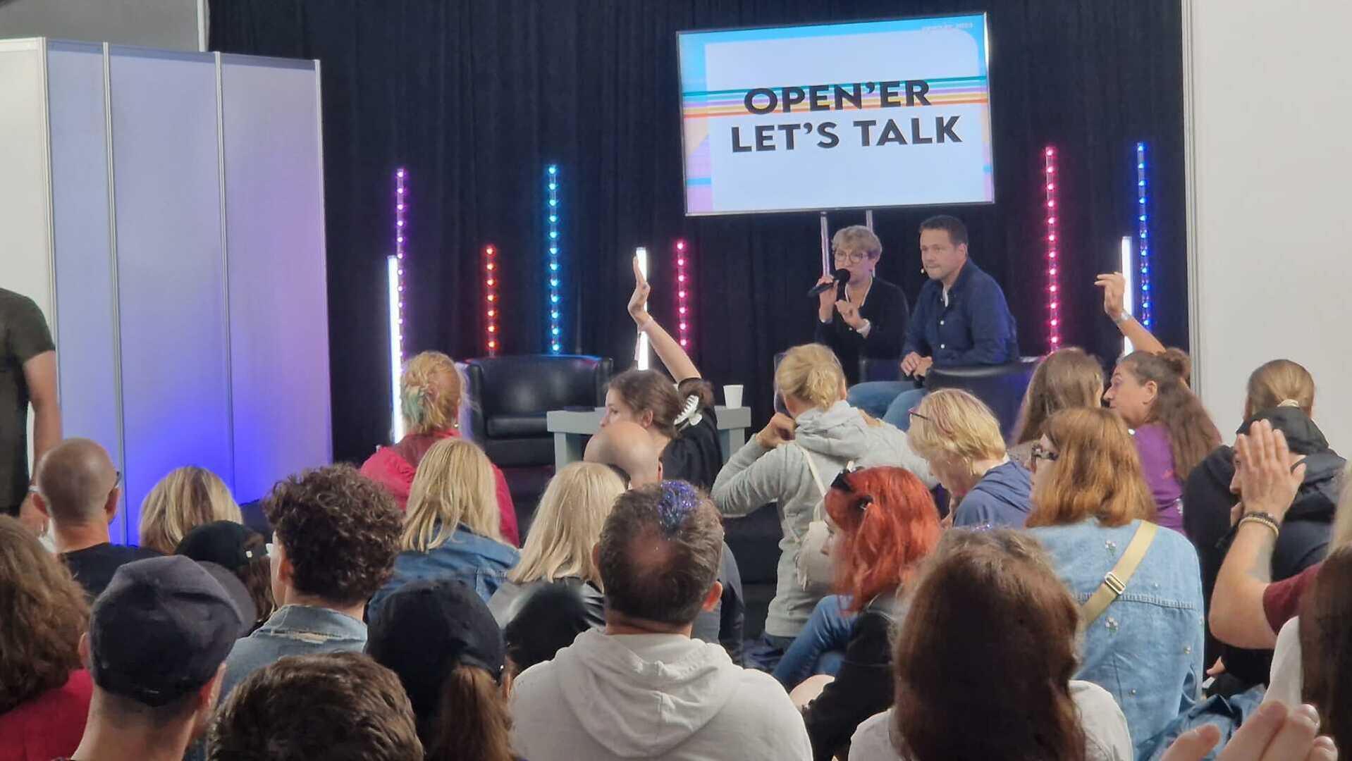   Młodzi mają obowiązek zmieniać świat Polityków i politykę