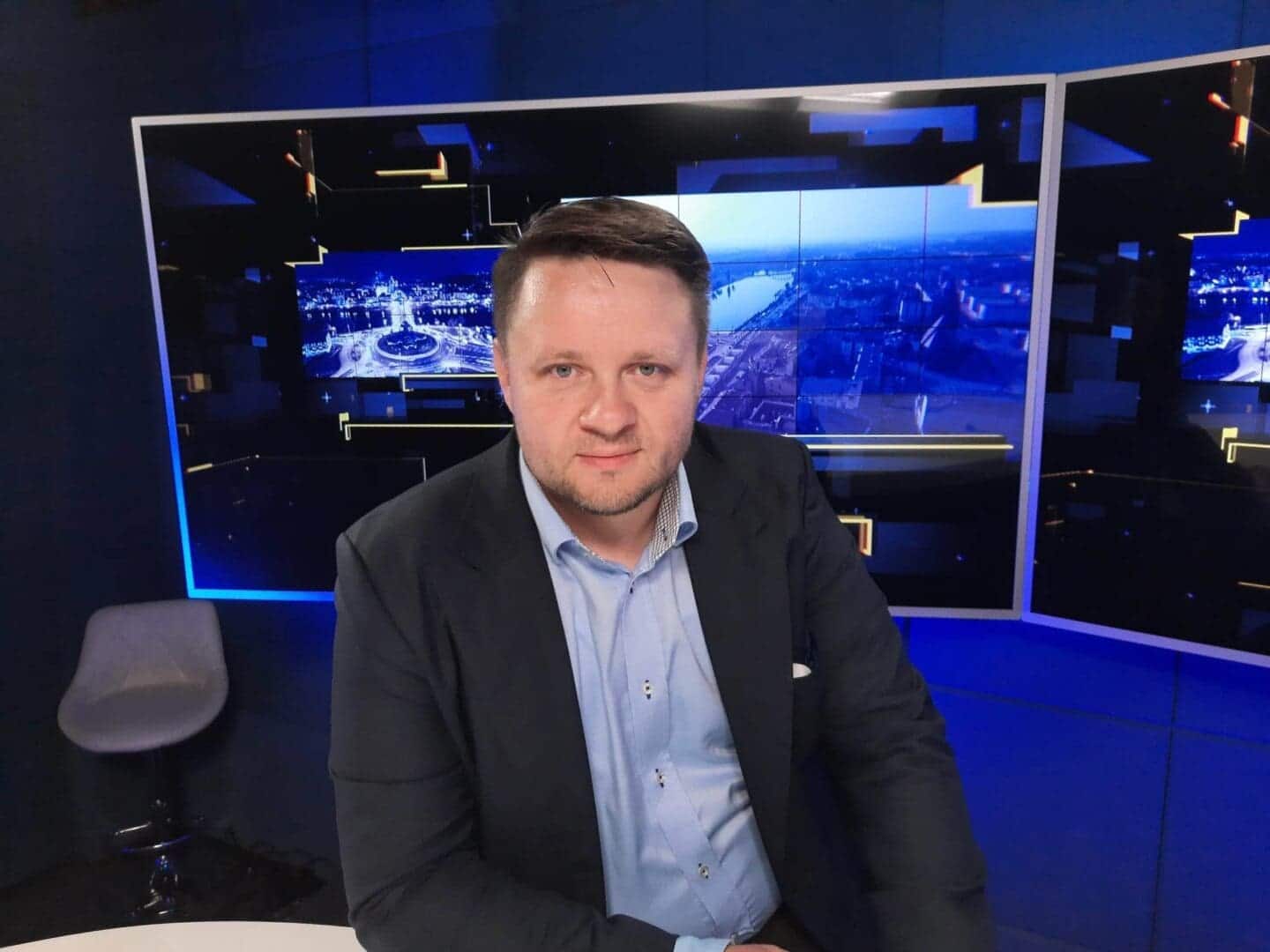   Robert Anacki  PiS to zdegenerowane środowisko które uwłaszczyło się na państwie WIDEO