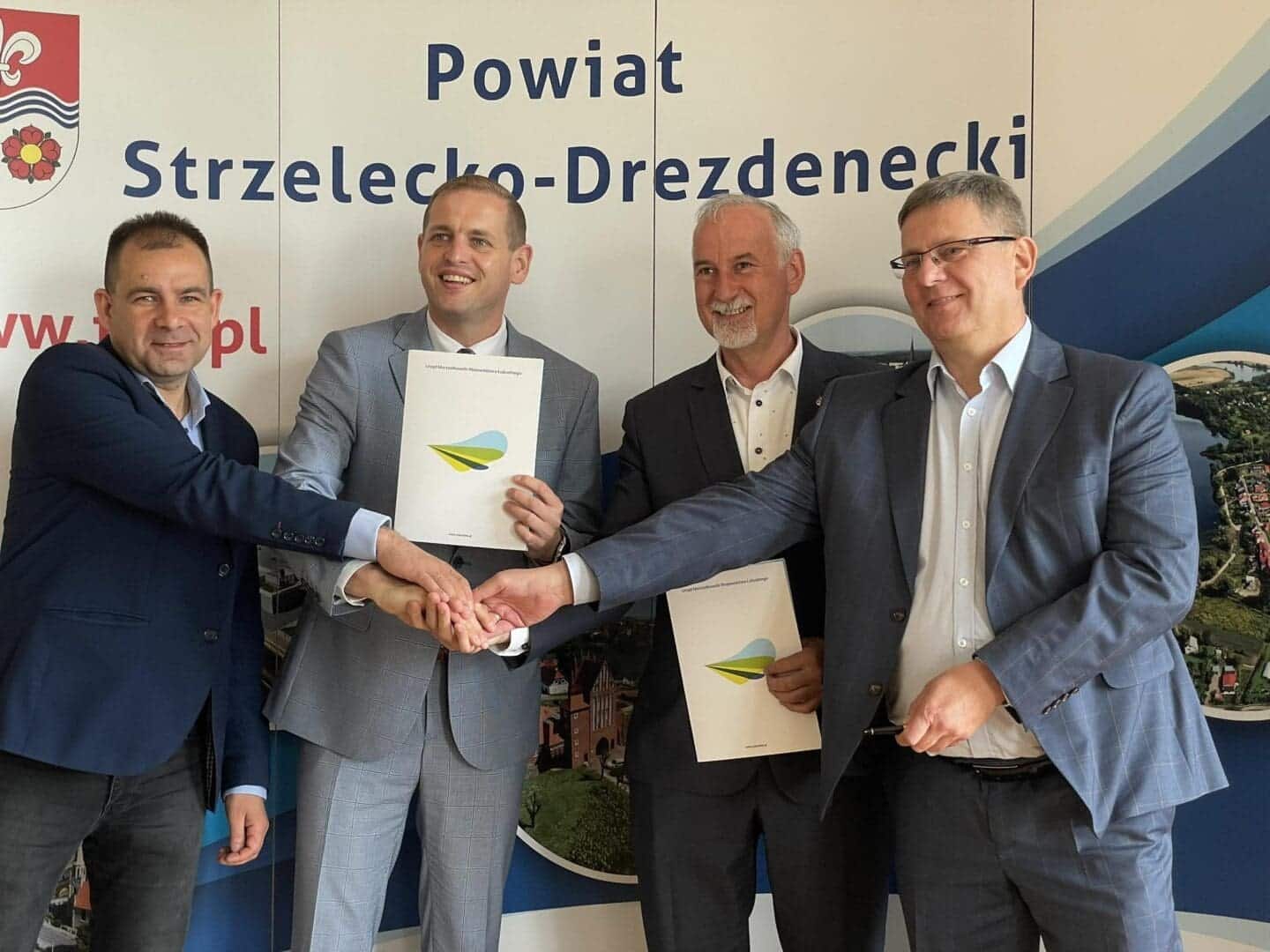   W powiecie strzelecko  drezdeneckim stawiają na bazę sportową i zabytki GALERIA