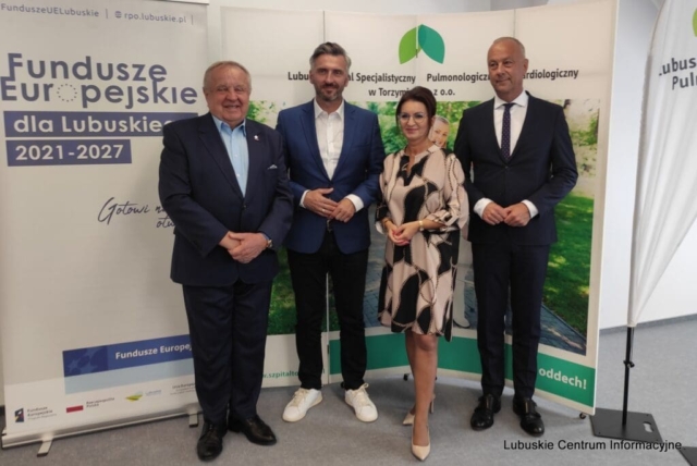 Podpisanie umowy na termomodernizację szpitala w Torzymiu