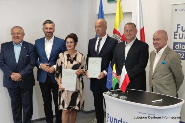 Podpisanie umowy na termomodernizację szpitala w Torzymiu