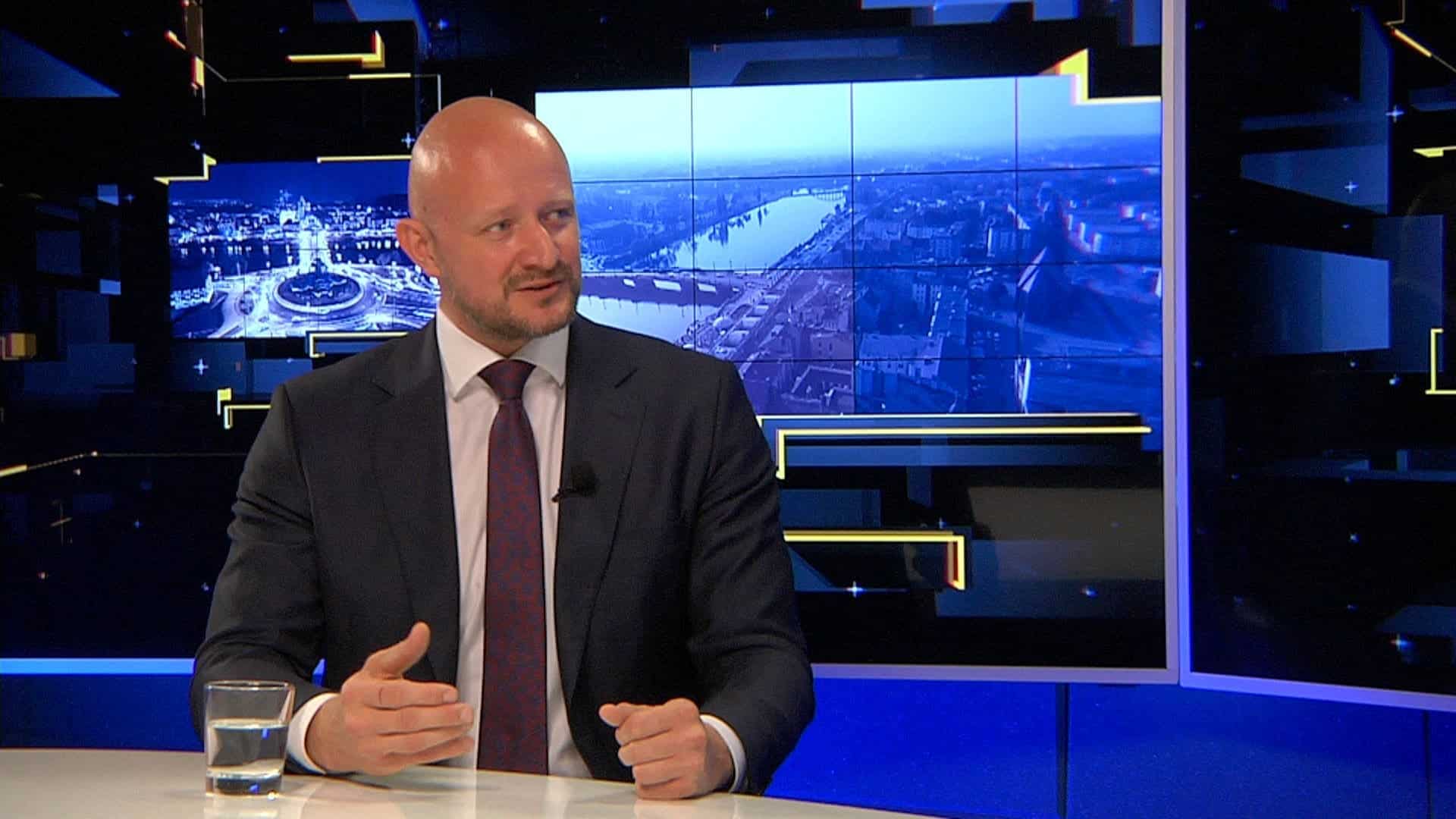   Tomasz Rafalski PiS  Nieujawnianie nazwisk na listach do Sejmu to trochę nasza taktyka WIDEO