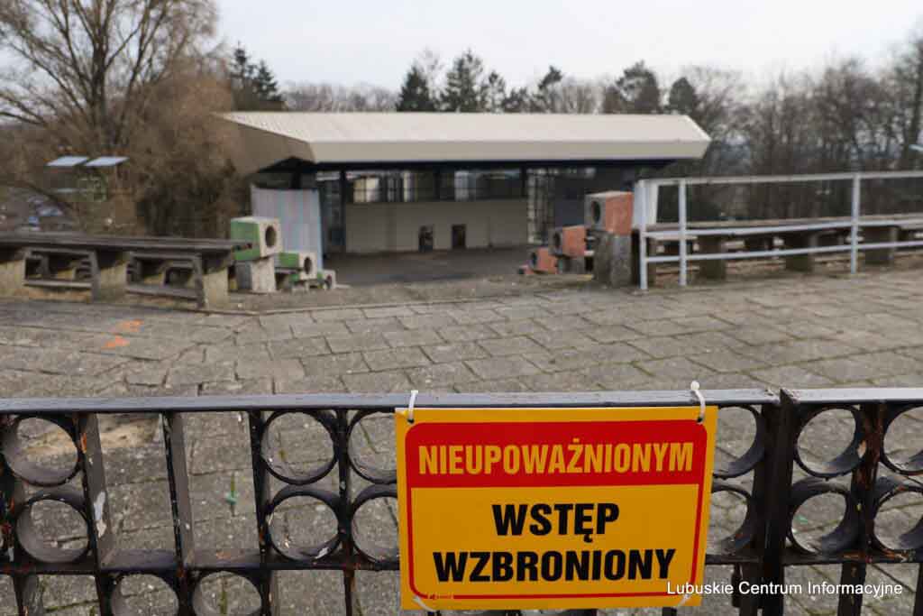 Budowa sali koncertowej w miejsce amfiteatru według szacunków z 2022 r. miałaby kosztować 81 mln zł Fot. Dariusz Nowak