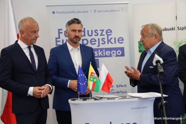 Podpisanie umowy na termomodernizację szpitala w Torzymiu