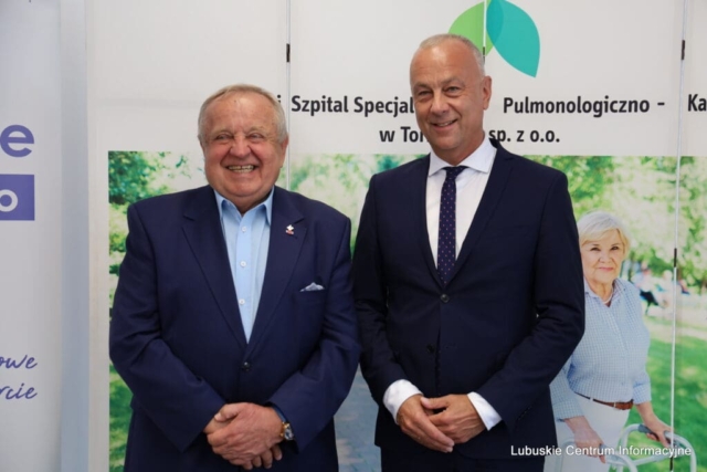 Podpisanie umowy na termomodernizację szpitala w Torzymiu