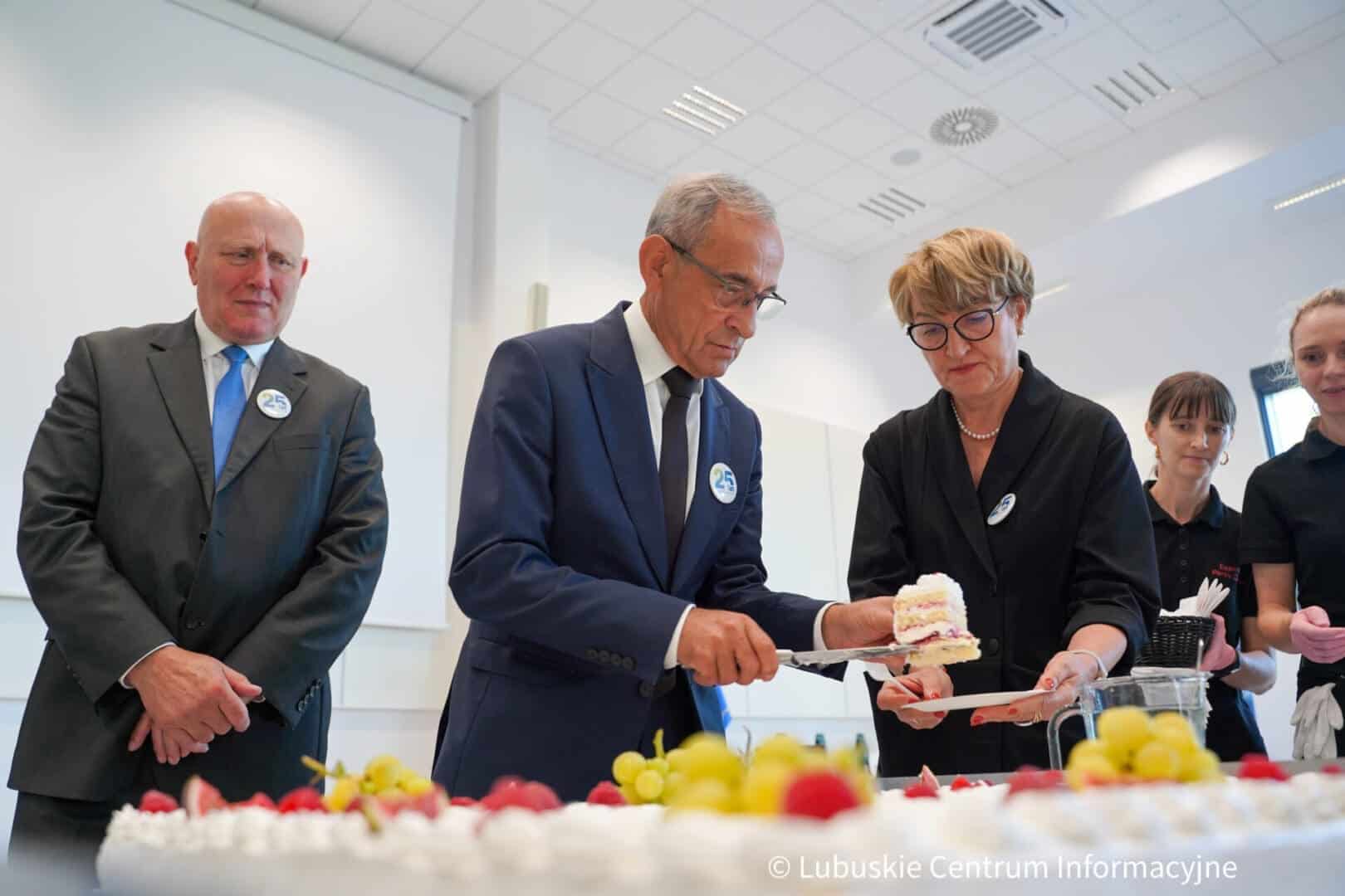   Lubuskie na 25 lecie otwiera Park Technologii Kosmicznych WIDEO FOTO