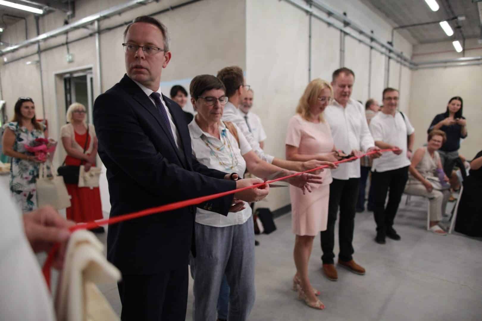 Otwarcie budynku A Zakładu Aktywności Zawodowej w Sulechowie  Lubuskie krajowym liderem Będzie praca dla osób z autyzmem GALERIA