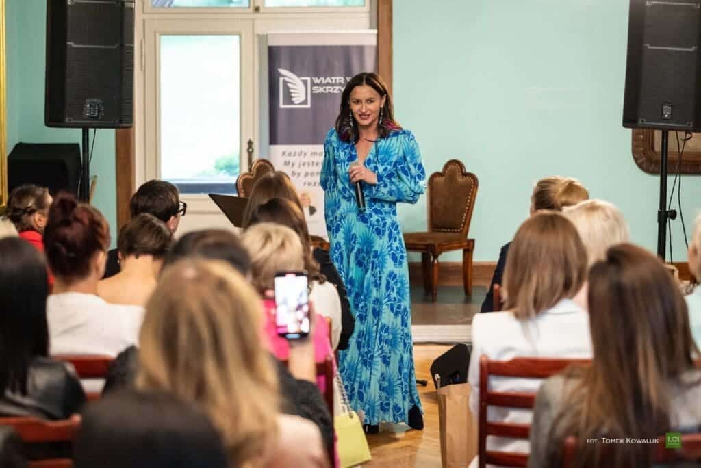 Lubuskie Kobiety, Wino i Śpiew. Konferencja o kobietach i dla kobiet w Gorzowie Wlkp. (WIDEO, GALERIA) 