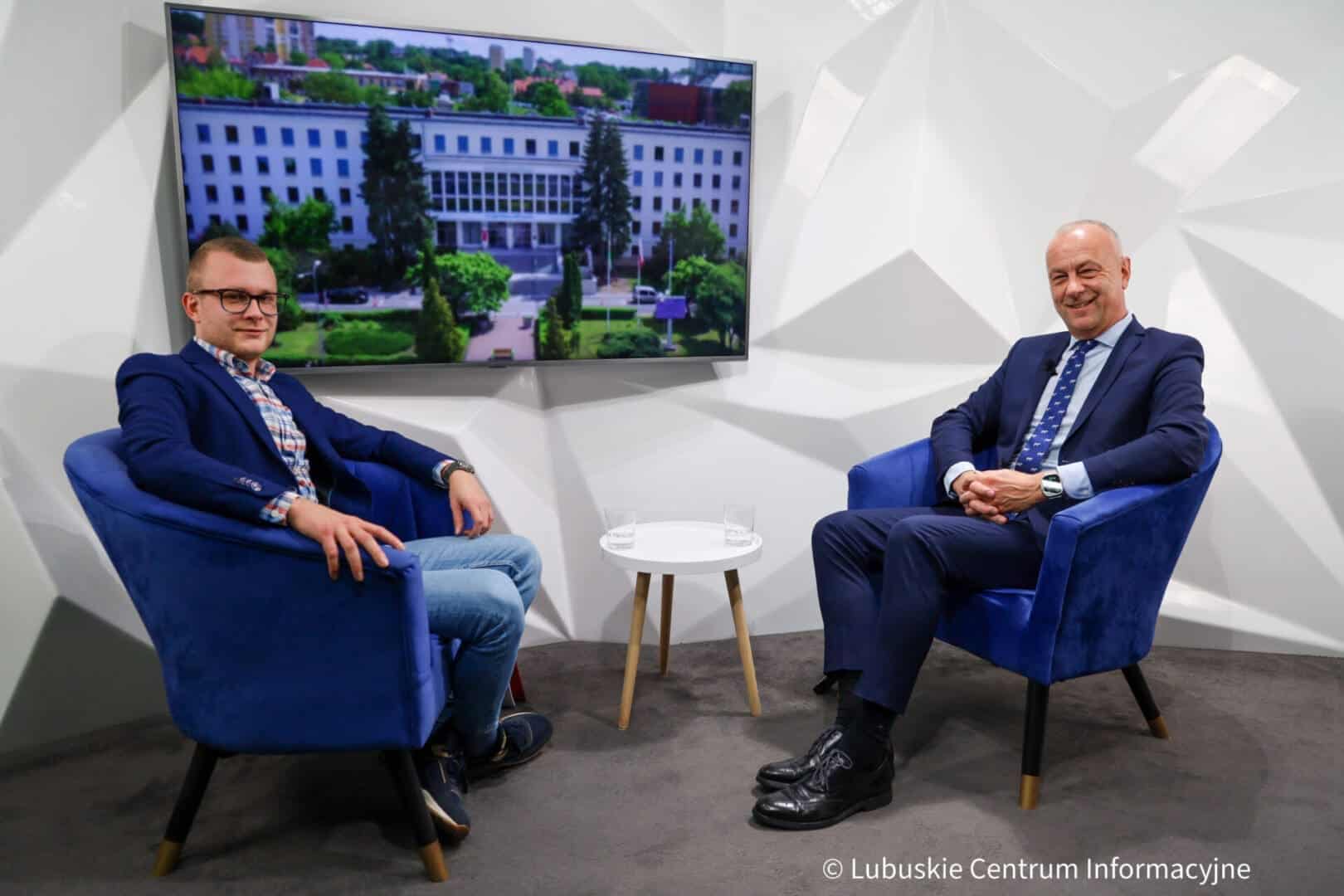   Marszałek Marcin Jabłoński  Czekamy na odblokowanie funduszy z KPO WIDEO