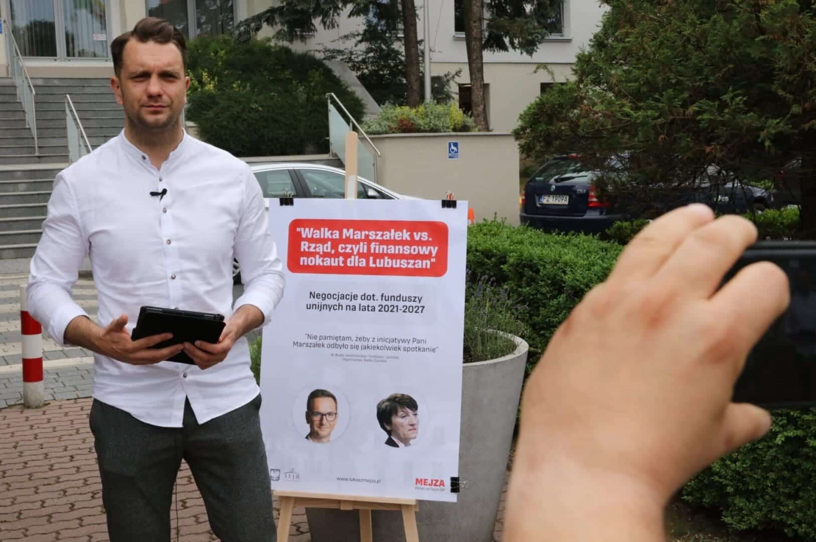   Wirtualna Polska o kolejnej aferze z Mejzą W kampanii wyborczej wspierały go fikcyjne konta internetowe