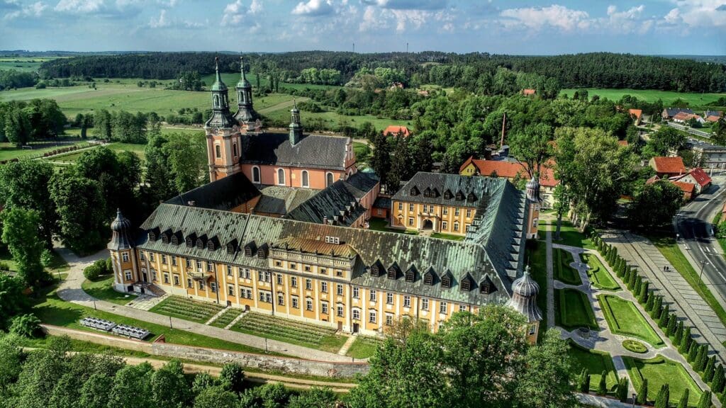 Dwa portale w raju, czyli w Gościkowie-Paradyżu 