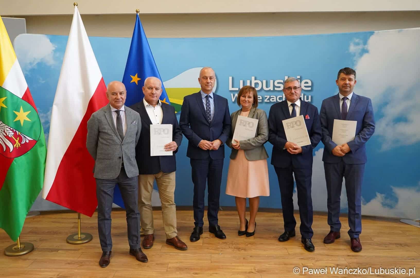   Ekstra kasa na projekty z UE Umowy podpisane