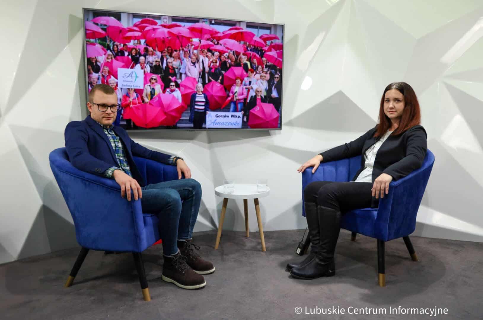   Dr Justyna Nyćkowiak  Prawie 70 proc Polek i Polaków opowiada się za legalną aborcją do 12 tygodnia ciąży WIDEO